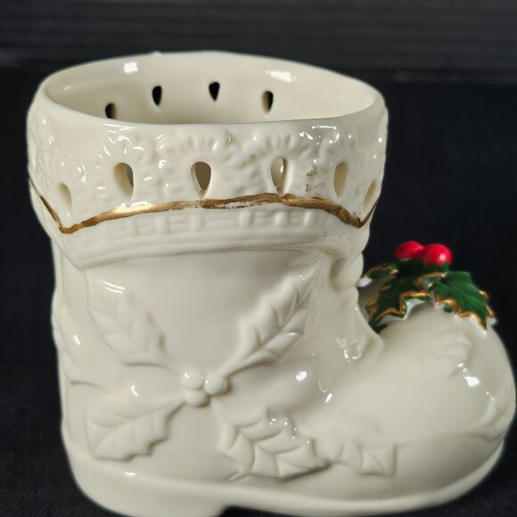 Rare: International Bazaar Porcelain Collectibles Holly. Mini White Santa Boot - Picture 3 of 10
